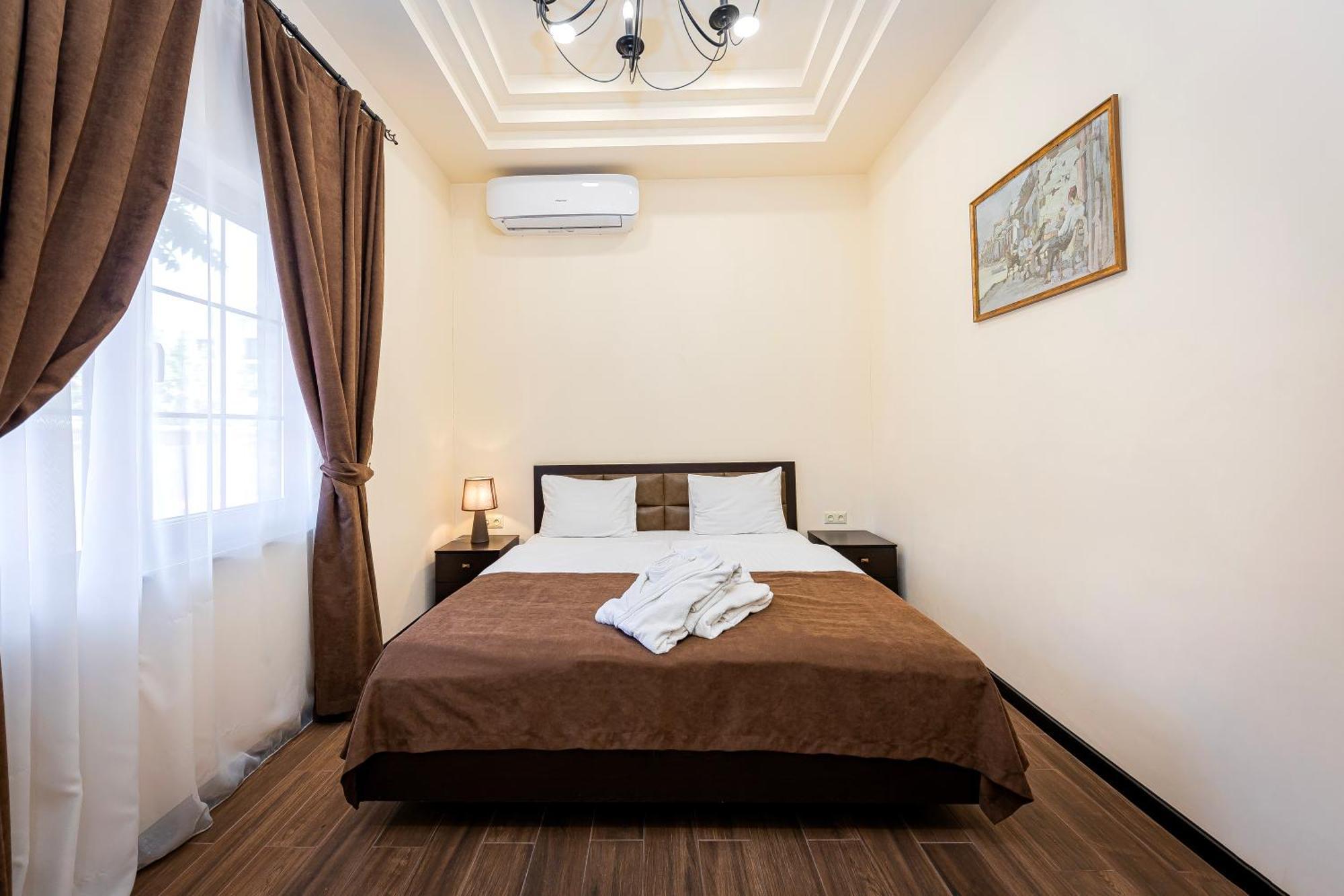 Boutique Living Hotel Erevan Exterior foto