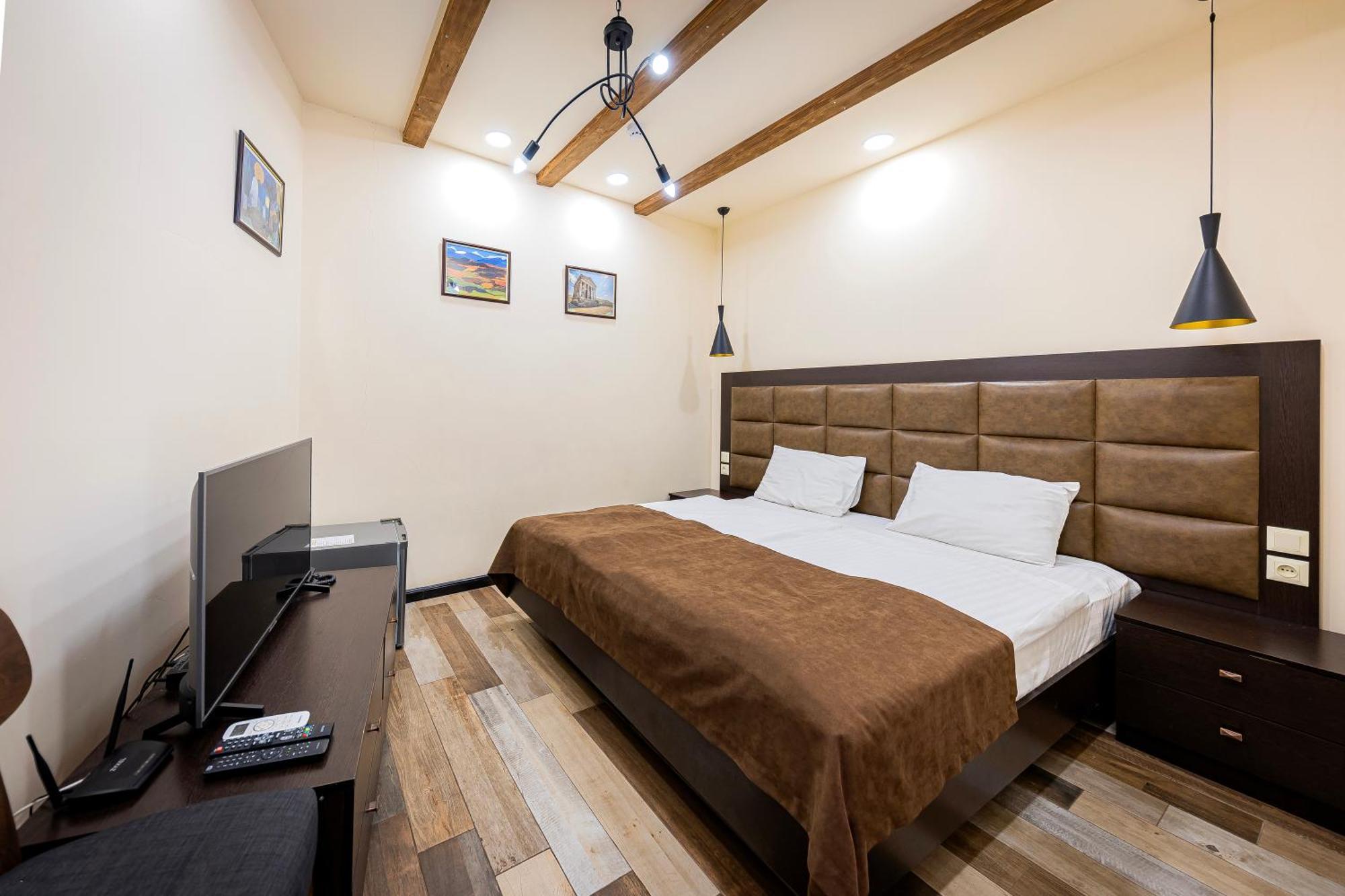 Boutique Living Hotel Erevan Exterior foto
