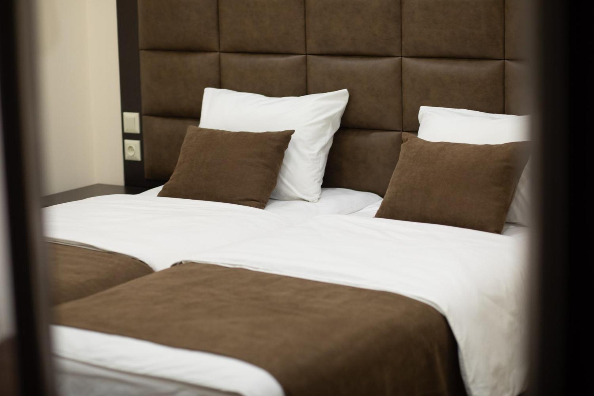 Boutique Living Hotel Erevan Exterior foto