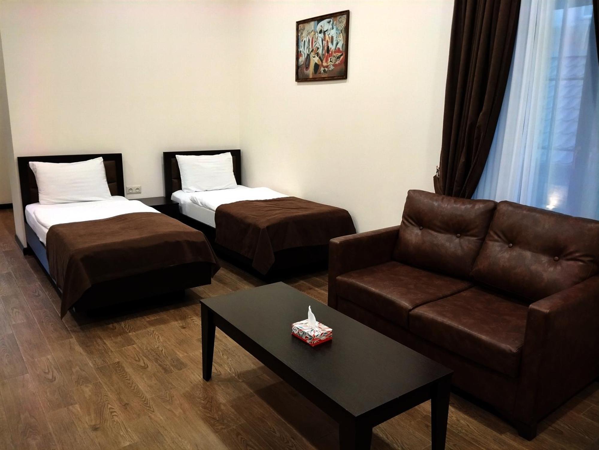 Boutique Living Hotel Erevan Exterior foto