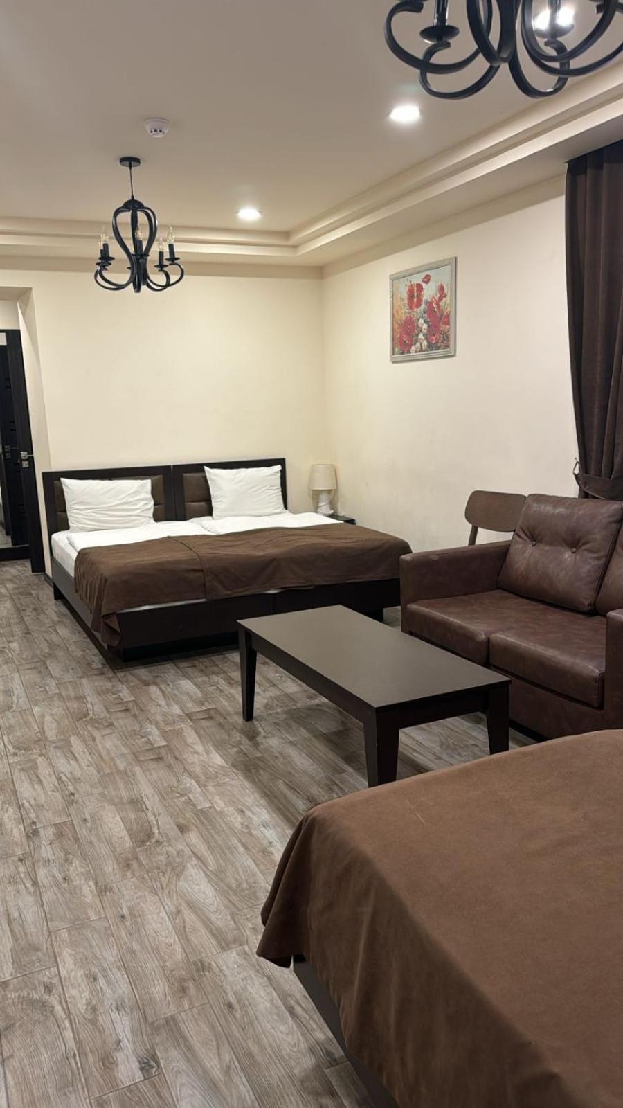 Boutique Living Hotel Erevan Exterior foto
