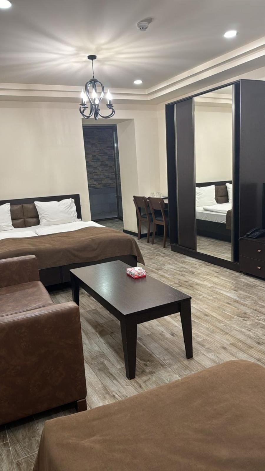 Boutique Living Hotel Erevan Exterior foto