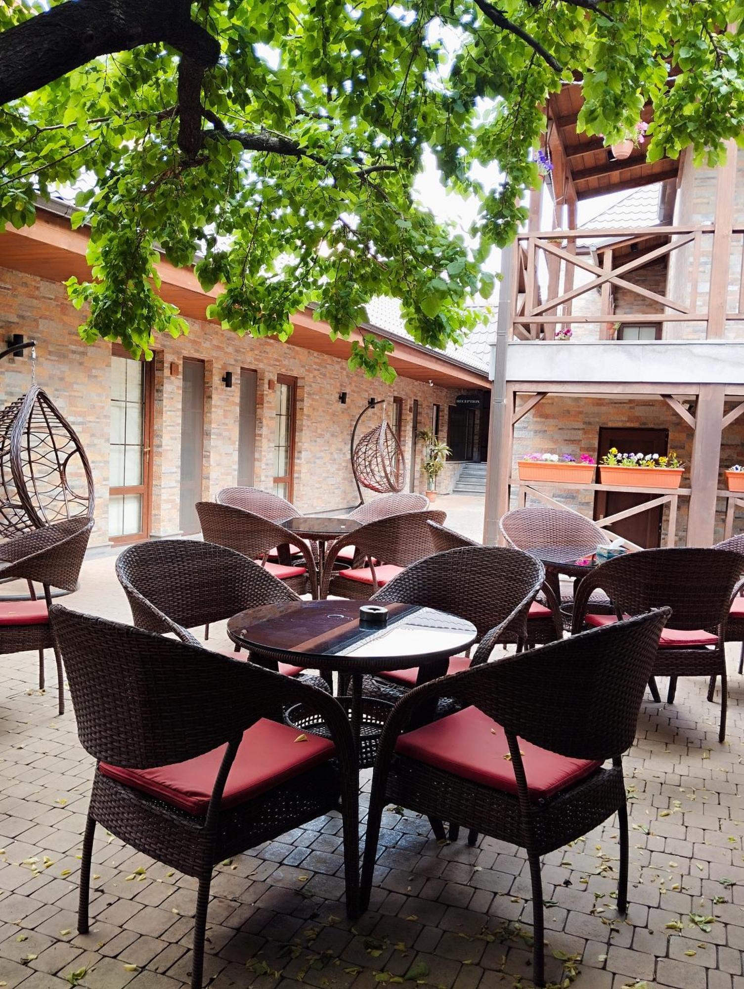 Boutique Living Hotel Erevan Exterior foto